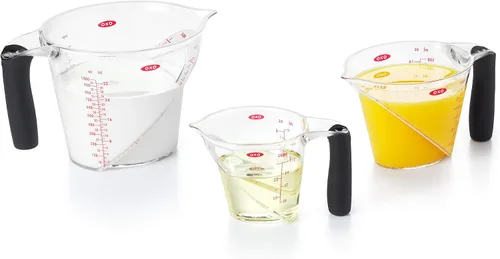 Vista 5 de OXO Good Grips - Picador de verduras + juego de tazas medidoras en ángulo de 3 piezas