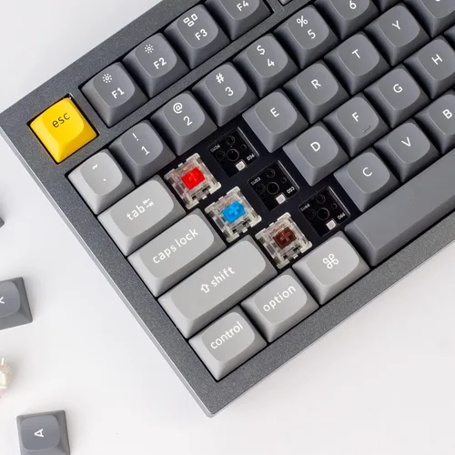 Vista 4 de Keychron Q3 - Perilla de teclado mecánico con cable versión TKL QMKVIA programable macro con interruptor Gateron G Pro marrón intercambiable