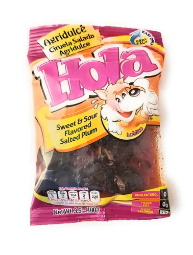 Vista 2 de Salado Agriculce - Saladulces HOLA Lobito - Ciruelas saladas con sabor agridulce - 3.5 oz - 3