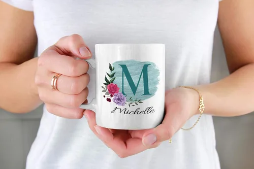 Vista 3 de Taza de café personalizada para tus amigos y familiares con inicial y nombre, regalo para todas las ocasiones, cumpleaños, Navidad, regalo de Acción