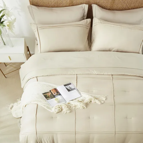 Vista 3 de Yogeneg Juego de edredón tamaño Twin de 5 piezas en una bolsa, juego de ropa de cama Twin con diseño de cuadrícula y pliegues beige, juego