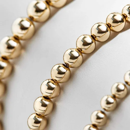 Vista 3 de YBMYCM - Brazalete de cuentas chapadas en oro de 14 quilates, delicado y apilable, para mujeres y niñas