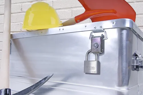Vista 3 de ABUS Candado de aleación de aluminio Titalium 64TI/30, con igual llave, paquete de 2