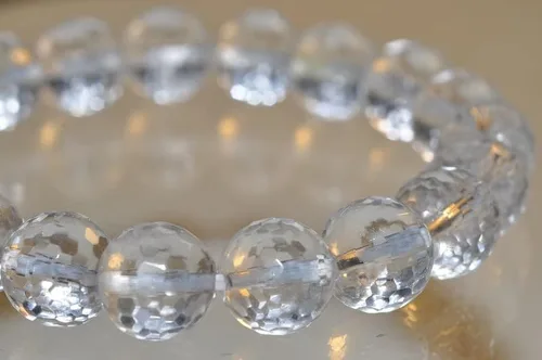 Vista 3 de Bella-gems Pulsera elástica redonda facetada de cuarzo con cristal de roca transparente de 0.394in 19 cuentas A1362