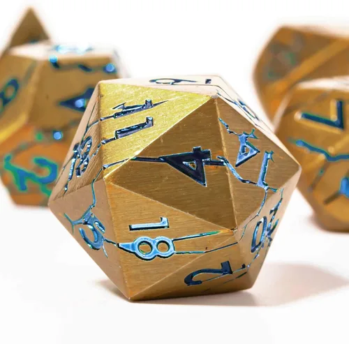 Vista 3 de Dados de metal con ruinas de hierro agrietado + dados de metal dorado con grietas azules