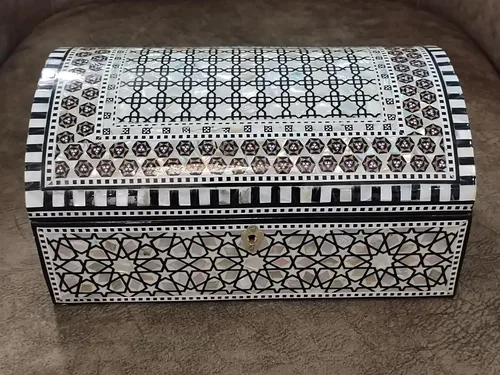 Vista 2 de Joyero de madera con incrustaciones de madre perla egipcia, hecho a mano (11 x 7.2 x 5.2 pulgadas M07)