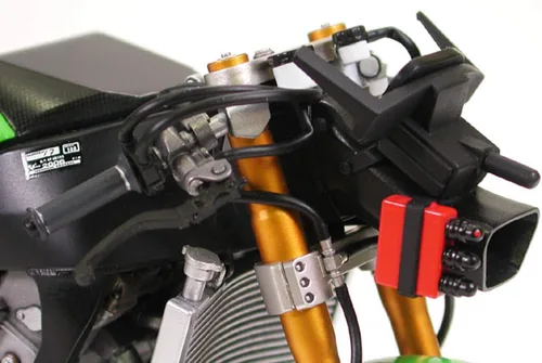 Vista 6 de Tamiya Kawasaki Ninja ZX-RR
