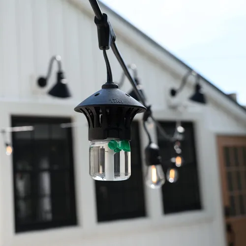 Vista 3 de TIKI BiteFighter Luces de Cadena LED para Exteriores Resistentes a la Intemperie con Repelente de Mosquitos Comprobado 36 Pies, Incluye 3 Cápsulas