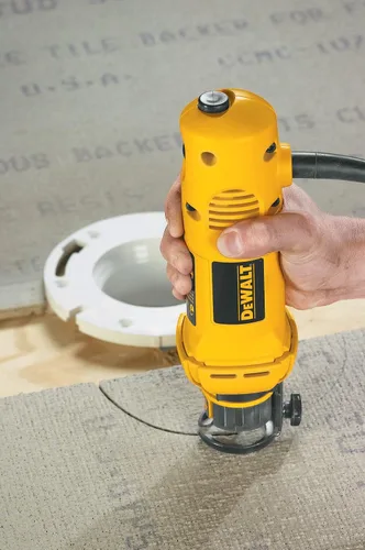 Vista 3 de DeWalt DW660 corte 5 Amp 30.000 rpm Herramienta rotatoria con 1/8 pulgadas y 1/4 pulgadas garras