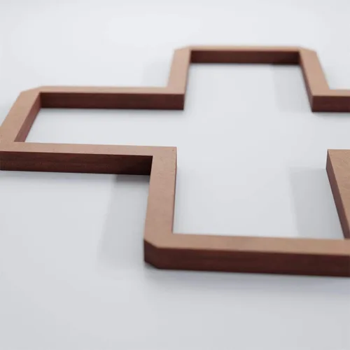 Vista 65 de 7 3/8"W X 7 3/8"H Extra Pequeño Fowler Decorativo Fretwork Madera Paneles De Pared, Aliso