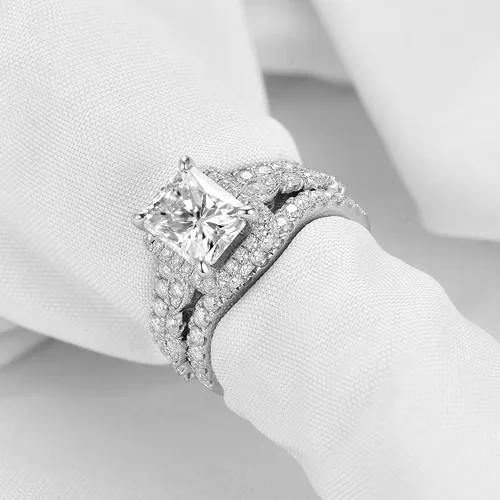 Vista 2 de DovEggs Anillo de compromiso con halo oculto de moissanita de plata de ley de 3 quilates de 0.276 x 0.354in G-H-I con detalles para mujer, moissanita