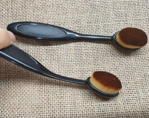 Vista 4 de Paquete de 2 cepillos de dientes para base de cepillo de dientes, cepillo de maquillaje ovalado, cepillo de dientes suelto para mezclar líquido
