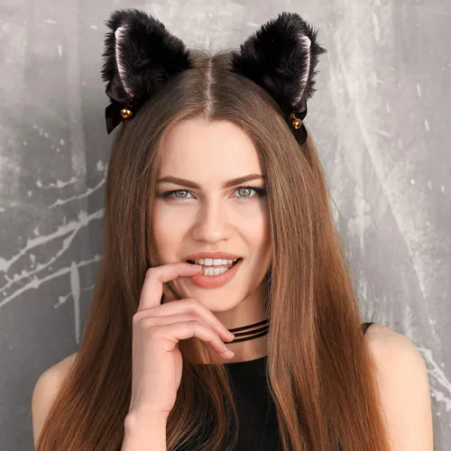 Vista 5 de OIIKI - Diadema con orejas de gato con campana orejas negras disfraz de fiesta con 3 gargantillas de encaje para mujeres niñas adultos y niños