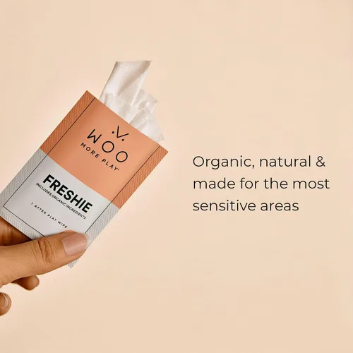 Vista 2 de Woo More Play Freshies: toallitas de intimidad femenina totalmente naturales con aceite de coco y aloe vera, promueve la salud femenina y ayuda a