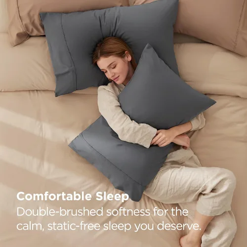 Vista 3 de Bedsure Fundas de Almohada Tamaño Estándar Juego de 2 - Fundas de Almohada de Microfibra Cepillada Gris Oscuro, Súper Suaves y Acogedoras con Cierre