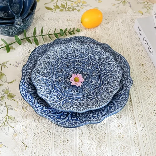 Vista 2 de Sungmor Vajilla Fina de Gres en Relieve para Cenas Elegantes, Juego de Platos de Cena de Porcelana de Estilo Barroco Antiguo de 2 Piezas