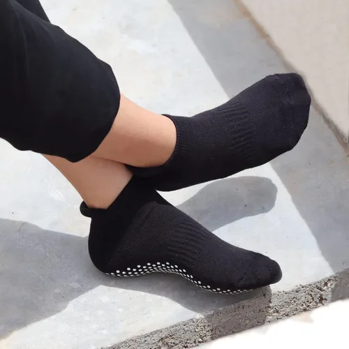 Vista 6 de RATIVE - Calcetines antideslizantes para yoga pilates y hospitales para adultos hombres y mujeres