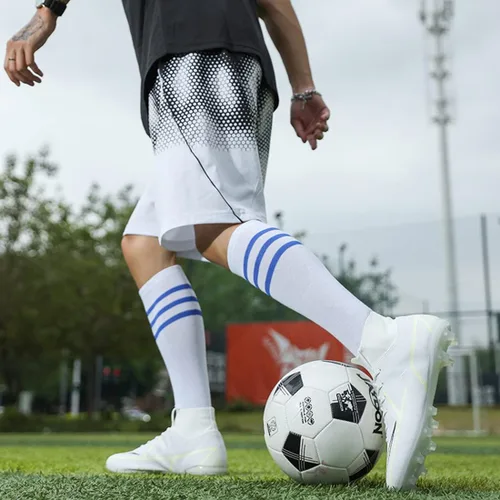 Vista 9 de Botas de fútbol para hombre, zapatos de fútbol AG Hightop, zapatos de fútbol cómodos para interiores y exteriores