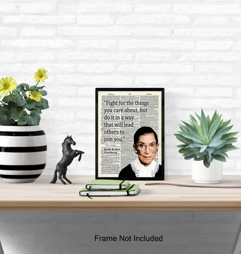 Vista 4 de Ruth Bader Ginsburg - Arte de pared con cita motivacional RBG, decoración del hogar, decoración de habitación para oficina, dormitorio, regalo