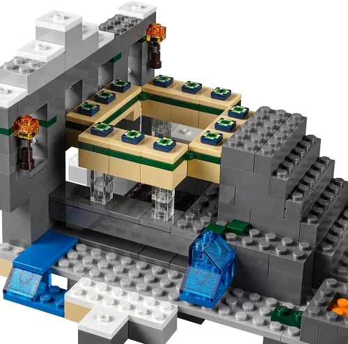 Vista 4 de El portal final de Lego Minecraft 21124