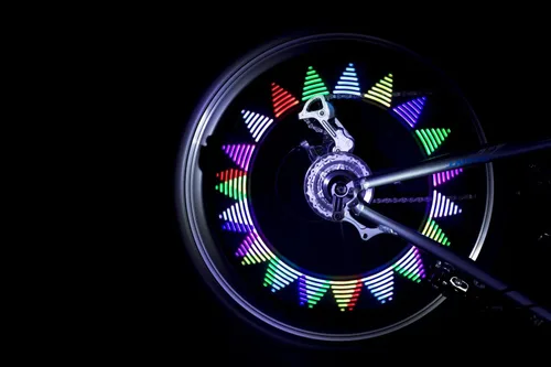 Vista 7 de Luz de radios LED para bicicleta, 30 patrones de color, conmutación automática de patrones, fácil montaje en rueda
