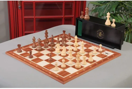 Vista 9 de Combinación de juego de ajedrez, caja y tablero inspirado en el gambito de la reina
