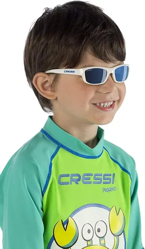 Vista 3 de Cressi Gafas de sol deportivas frescas para niños lentes polarizadas antirayos UV para niños de 2 a 15 años Maka Yogi