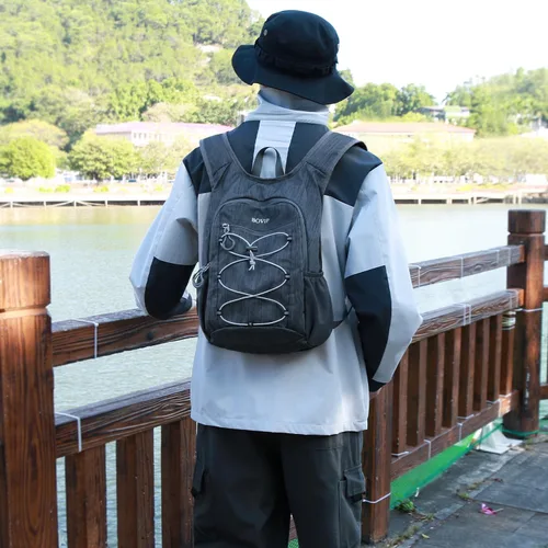 Vista 2 de BOVIP Mochila de senderismo de 20L Mochila de senderismo plegable ligera Mochila de viaje pequeño al aire libre Bolsa de hombro plegable Negro