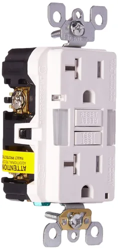 Vista 28 de Leviton SmartlockPro - Combinación GFCI de autocomprobación 15A con USB tipo A y tipo C en pared, cargador USB para teléfonos inteligentes y Blanco