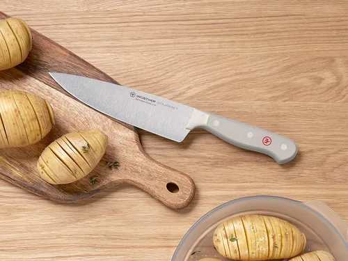 Vista 4 de WÜSTHOF Cuchillo de chef gourmet gris de 6 pulgadas
