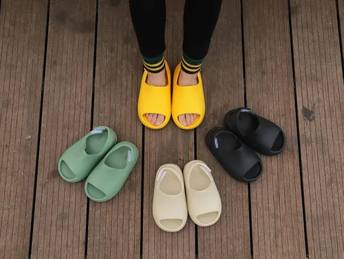Vista 5 de Sandalias de verano para niños pequeños, sandalias antideslizantes de punta abierta, zapatos de agua antideslizantes para playa y piscina, zapatos