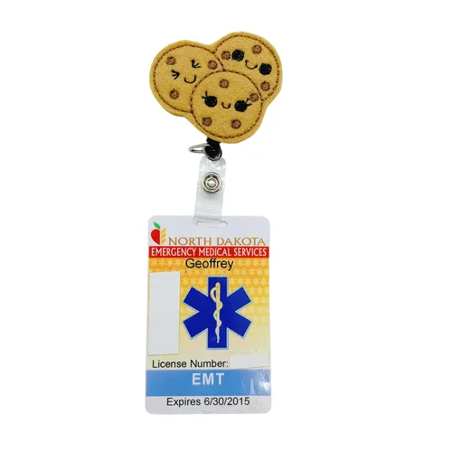 Vista 3 de Chocolate Chip Cookie Retractable Badge Reel
