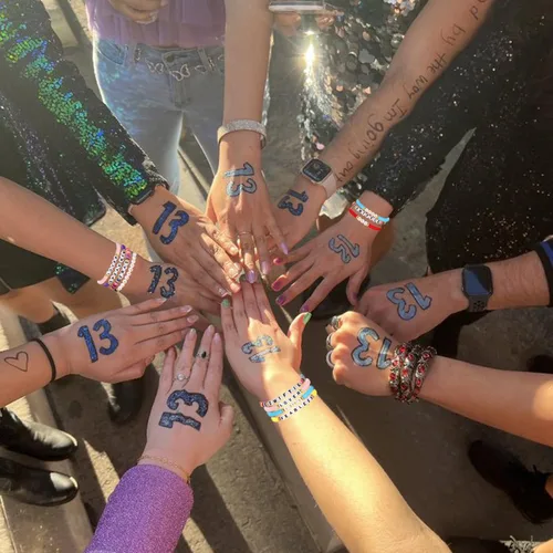 Vista 4 de Taylor - Pulsera de amistad para amantes de la reputación 1989 Speak Now Fearless Eras Tour, pulsera inspirada en el álbum de Taylor para regalos