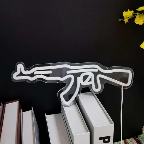 Vista 8 de Letrero de neón AK47Gun, arte de pared LED en forma de pistola, luz de neón LED alimentada por USB para decoración de pared en cueva de hombre, sala