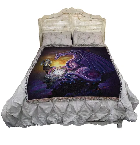 Vista 2 de Pure Country Weavers Rose Khan - Manta con diseño de dragón del tiempo de amatista tejida de algodón, hecha en los Estados Unidos (72 x 54 pulgadas)