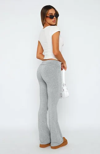 Vista 4 de Leggings acampanados, corte de bota de pierna ancha, pantalones de yoga plegables para descansar, Y2K, pantalones de yoga para mujer