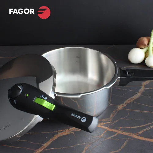 Vista 4 de Fagor Rapid Xpress - Olla a presión 6 litros, inducción, súper rápida, acero inoxidable 18/10, todo tipo de cocinas, parte inferior termodifusora, 2