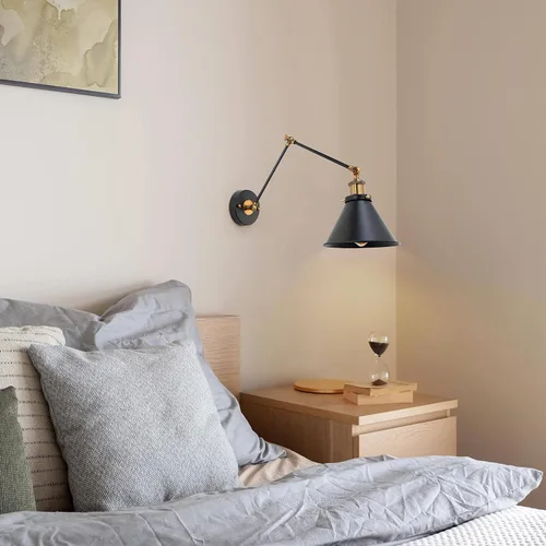 Vista 2 de Apliques de pared de iluminación, enchufe o cableado, lámpara de pared ajustable con brazo oscilante negro con acabado de latón antiguo