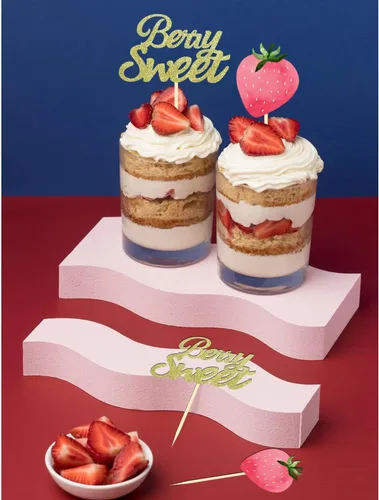Vista 4 de 24 piezas de decoración para cupcakes de fresa con purpurina y bayas dulces para temática de bayas y fresas para niños, cumpleaños, fiesta de Berry