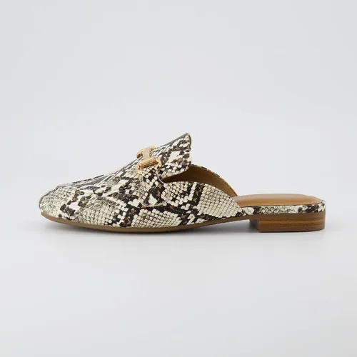 Vista 2 de CUSHIONAIRE Women's Yates Buckle Slip On Mule +Memory Foam, Wide Widths Available