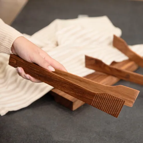 Vista 8 de Pinzas para ensalada de primavera súper delgadas: servidor de mano de ensalada de madera de teca de 0.1 x 0.1 x 12 pulgadas de utensilios de cocina