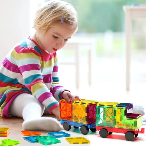 Vista 2 de Gemmicc Juego de 2 piezas magnéticas para coche + bolsa de transporte de juguetes