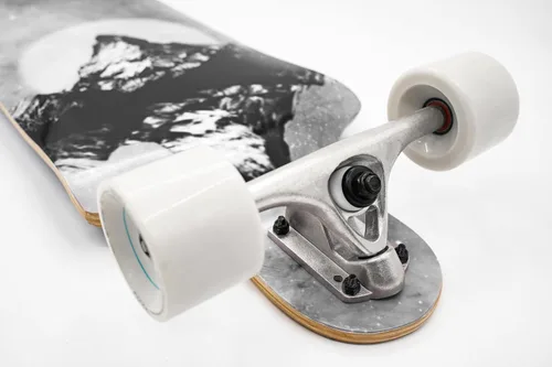 Vista 6 de MINORITY Patineta Longboard de arce para pendientes plataforma de 40 pulgadas Hecha para andar