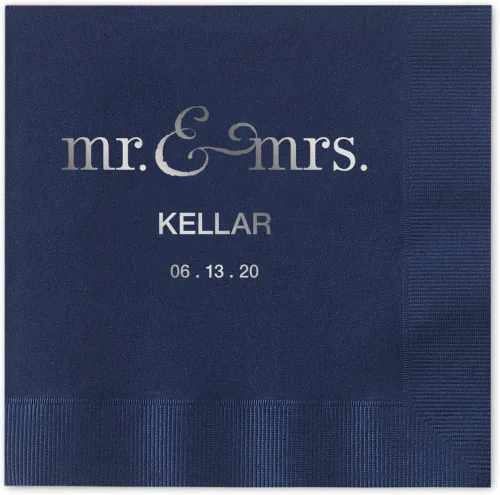 Vista 2 de Mr And Mrs - Servilletas de almuerzo personalizadas, 100 servilletas negras de 3 capas de papel de 6 1/2 x 6 1/2 pulgadas con elección de papel
