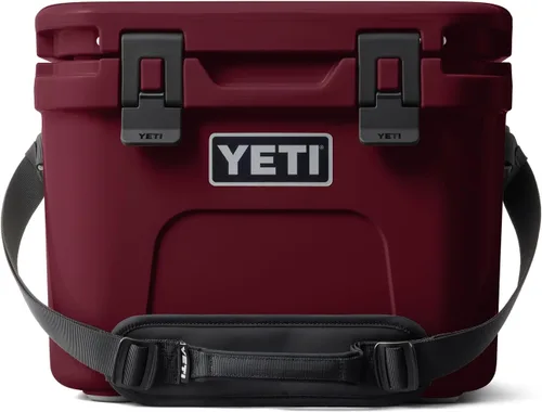 Vista 27 de YETI Roadie 15 - Enfriador duro con correa de hombro DoubleDuty