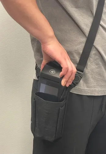 Vista 8 de Toast Go 1 / Toast Go 2 - Bolsa de pago con eslinga/cintura y clip de metal resistente para cinturón