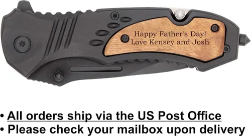 Vista 2 de Palmetto Wood Shop - Cuchillo de bolsillo grabado profesionalmente - Regalos personalizados para hombres, cuchillo al aire libre para caza, camping