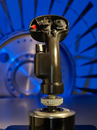 Vista 9 de ACCESSOIRE GAMING THRUSTMAST FA 18 GRIP ADD-ON