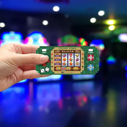 Vista 2 de My Arcade Casino Pixel: Videojuego de casino, Juegos de casino, Llavero portátil Arcade, Póker, Máquina tragamonedas