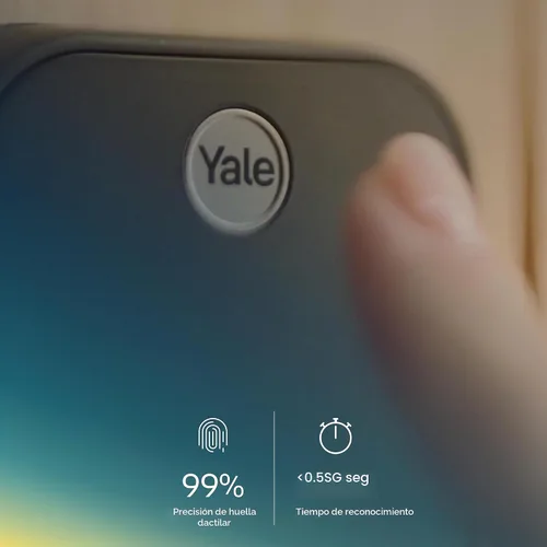 Vista 2 de Yale Assure Lock 2 Touch - Cerradura de puerta de entrada inteligente con llave de níquel satinado con teclado de pantalla táctil conectado